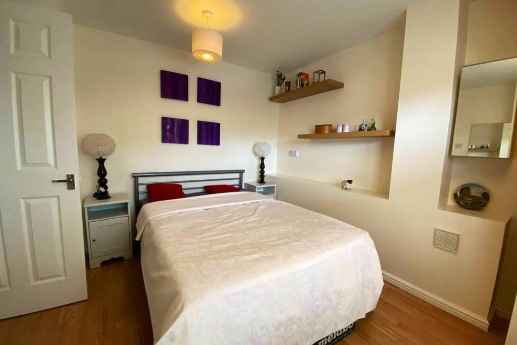 Two Bedroom Garden Flat In Zone 2 London Kültér fotó
